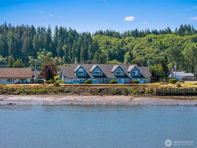 107 Robert Bush Drive E