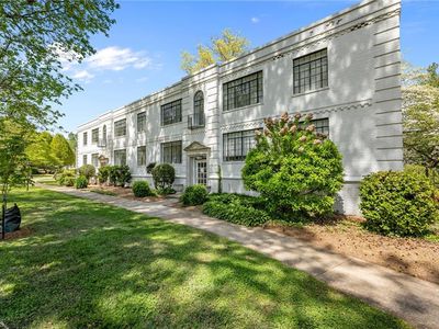 1700 N Elm Street D3 #D3