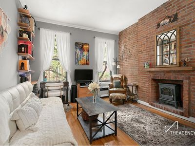 227 E 87th St APT 3B