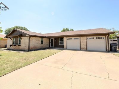 5204 Brookwood Dr