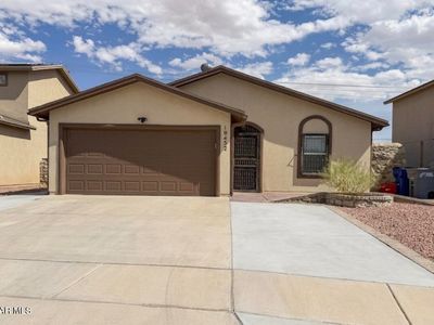 10452 Silvercloud Dr