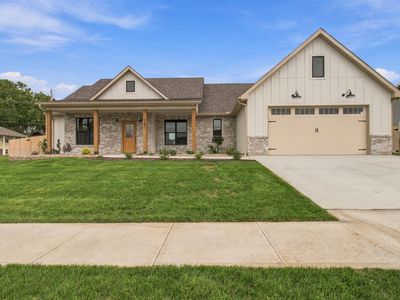 3201 Cunningham Dr