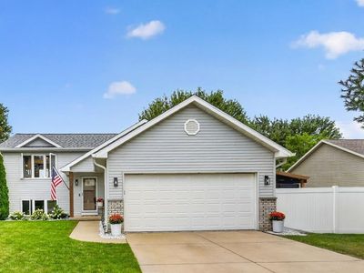 812 Hanksfield Pl