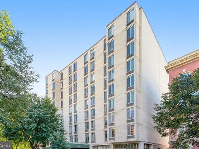 1800 R St NW APT 405
