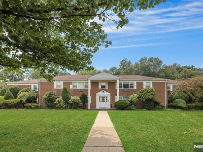 29 Rolling Ridge Rd APT B