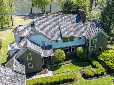 38 Bridge One Ln