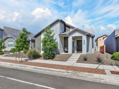 6025 Strand Loop SE