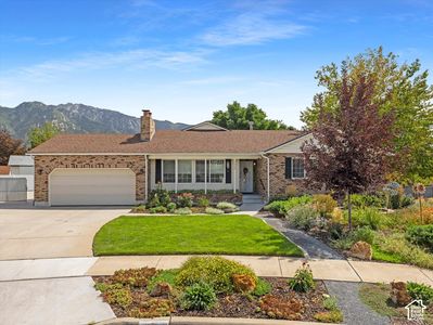 1622 E Royal Oak Cir