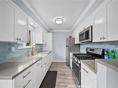 11138 Aqua Vista St APT 52