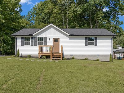 Property at 1101 Chestnut Dr, Burns, TN