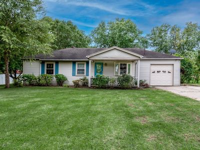 8041 W Chester Rd