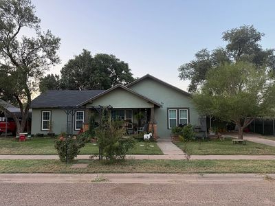 Property at 1916 N 3rd St, Tahoka, TX