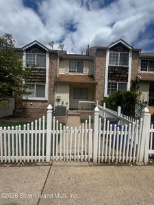 6 Dreyer Ave #A