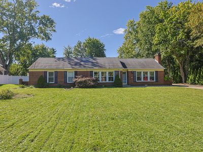 10111 Zig Zag Rd