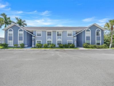 4252 Pershing Pointe Pl APT 5