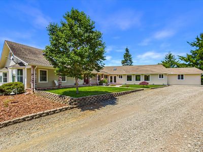 3375 Rock Springs Rd