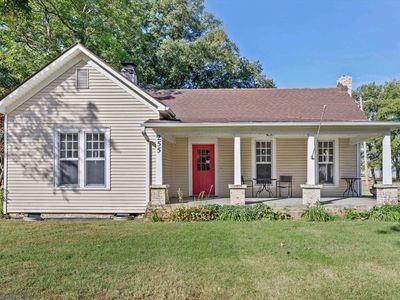 255 Main St