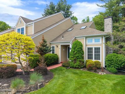 9 Ridgefield Drive