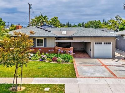14132 Carfax Ave