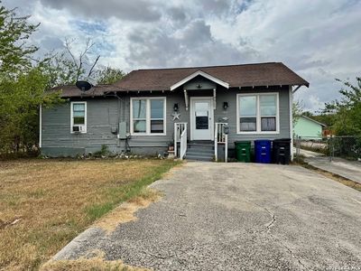 636 HOT WELLS BLVD