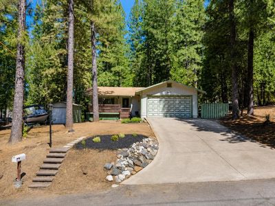 5690 Lupin Ln