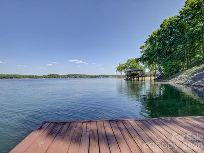 3940 Sandy Point Dr
