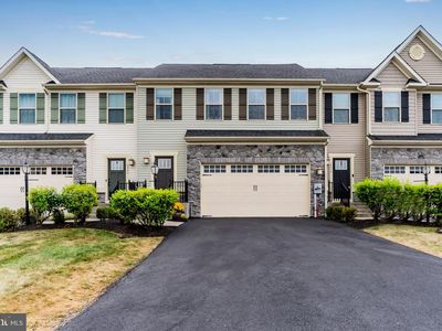 4048 Silver Charm Ct