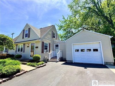 869 Central Ave