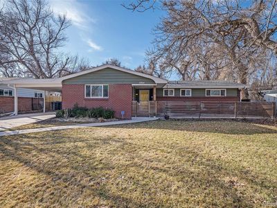 1004 W Shepperd Avenue