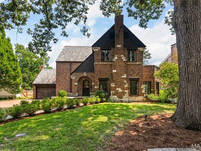 4228 Roland Blvd