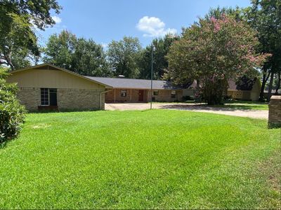 186 1st Oak Dr