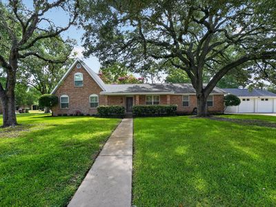1622 Twin Island Dr
