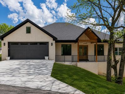 222 Cromwell Ct