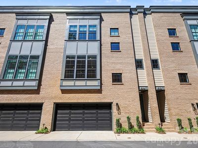 816 Madison Glen Ln