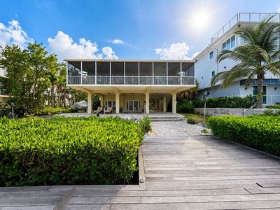 154 Biscayne Blvd