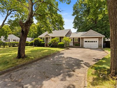 24 Magnolia St