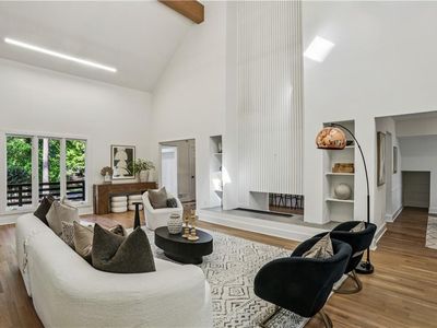 4063 Spalding Holw
