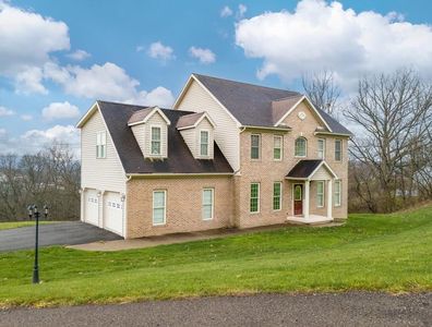 65 Hillside Dr