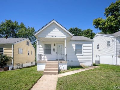1411 Holden Ave