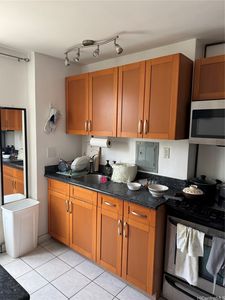 445 Kaiolu St APT 710