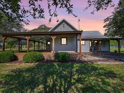 1195 County Road 161