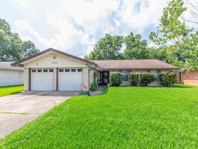 3152 Greenwillow Dr