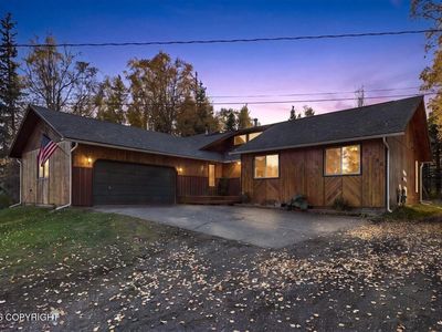 33185 Skyline Dr