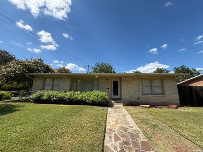 403 E NOTTINGHAM DR