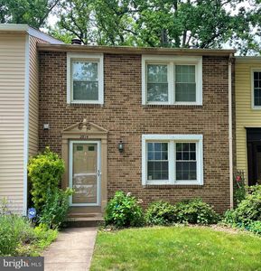 2814 Raymond Ct