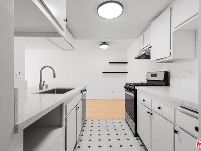421 S La Fayette Park Pl APT 711