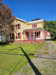 23 Forest Ave