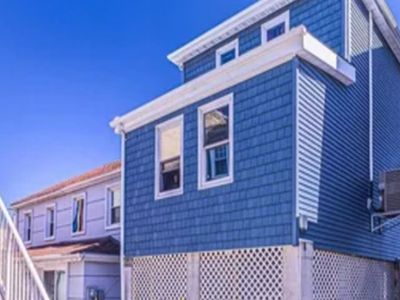 14 Webers Ct #1