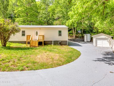 601 Carrie Cir