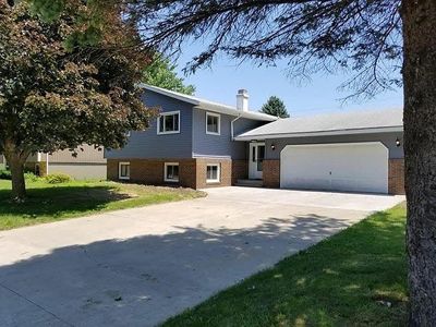 1715 Meadow Lark Dr